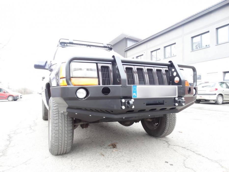Силовий передній бампер із кенгурятником Jeep Grand Cherokee ZJ (1992-1998)