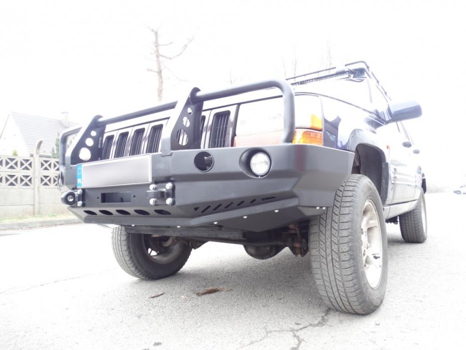 Силовий передній бампер із кенгурятником Jeep Grand Cherokee ZJ (1992-1998)