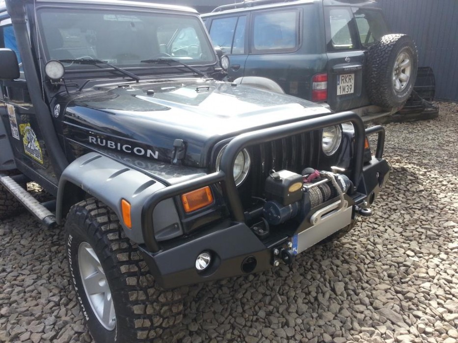 Силовий передній бампер із кенгурятником Jeep Wrangler TJ (1997-2006)
