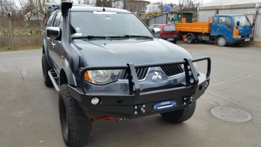 Силовий передній бампер Mitsubishi L200 (2005-2015)
