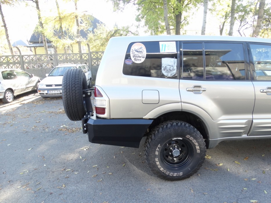 Силовий задній бампер Mitsubishi Pajero III (1999-2006)