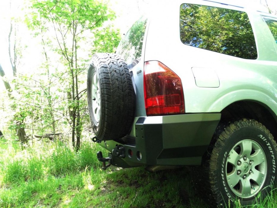 Силовий задній бампер Mitsubishi Pajero III (1999-2006) SWB