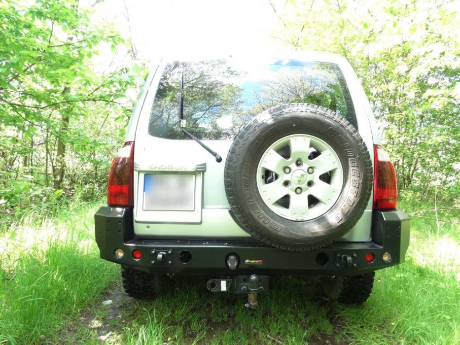 Силовий задній бампер Mitsubishi Pajero III (1999-2006) SWB