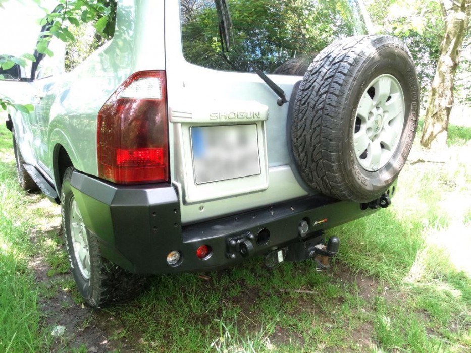 Силовий задній бампер Mitsubishi Pajero III (1999-2006) SWB
