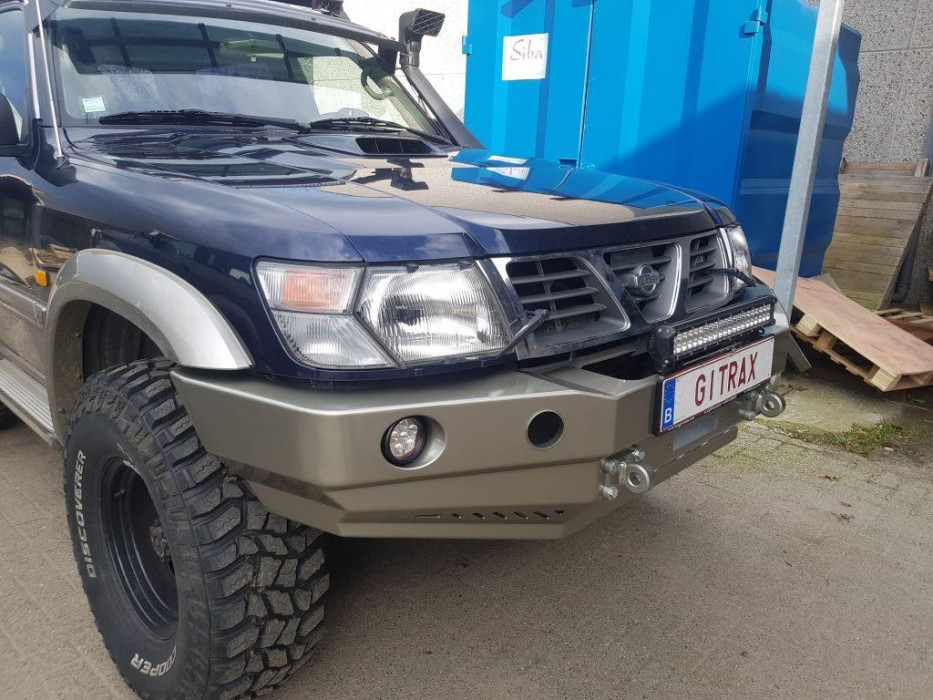 Силовий передній бампер NISSAN PATROL Y61