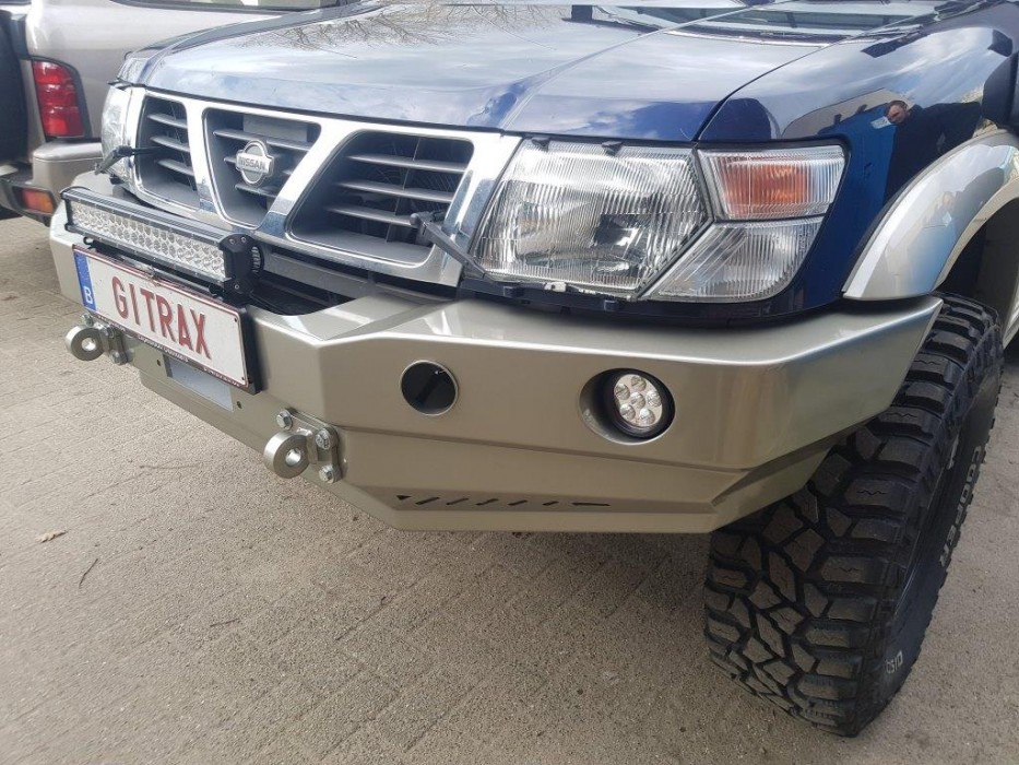 Силовий передній бампер NISSAN PATROL Y61