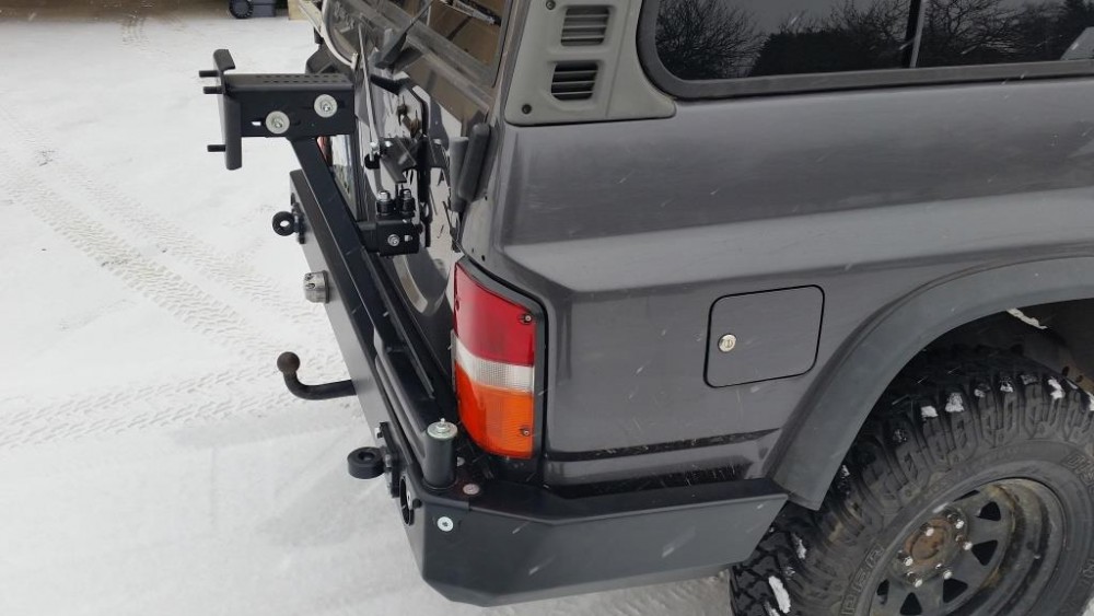 Силовий задній бампер NISSAN PATROL Y60 не вимагає підрізування кузова