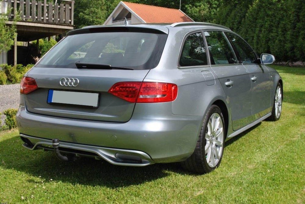 Дифузор заднього бампера Audi A4 B8 у стилі ABT