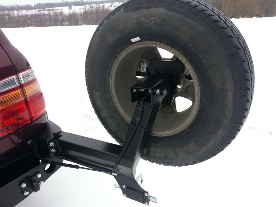 Кріплення запасного колеса Toyota Land Cruiser J100, 105