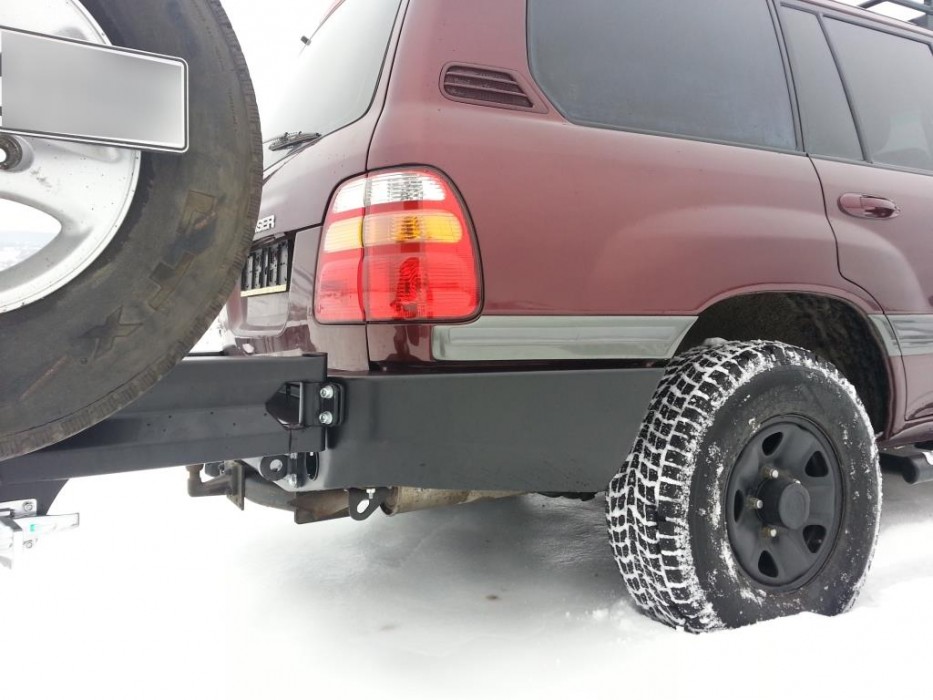Кріплення запасного колеса Toyota Land Cruiser J100, 105