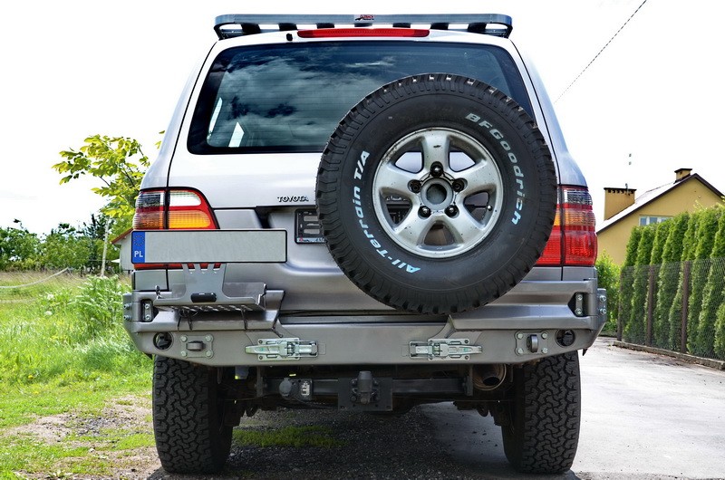 Силовий задній бампер Toyota Land Cruiser J100, 105