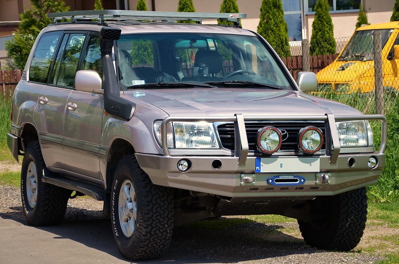 Захисна дуга переднього бампера Toyota Land Cruiser J100, 105