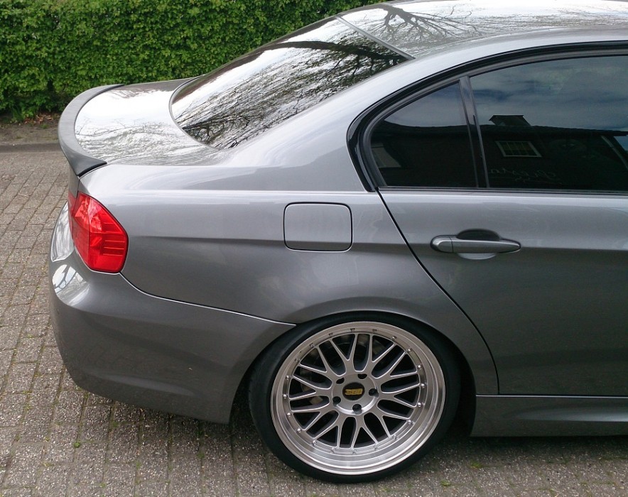 Спойлер кришки багажника BMW E90 широкий