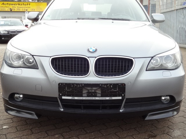 Накладка переднього бампера BMW E60/E61 дорестайл