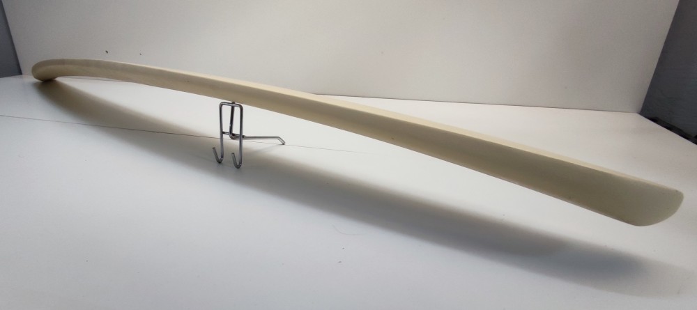 бленда заднього скла Dacia Logan