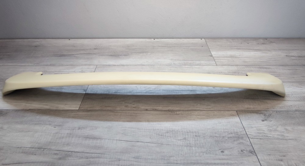 Спойлер кришки багажника Dacia Sandero