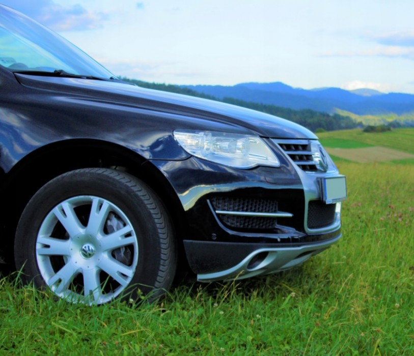 Накладка переднього бампера VW Touareg 7L рестайлінг