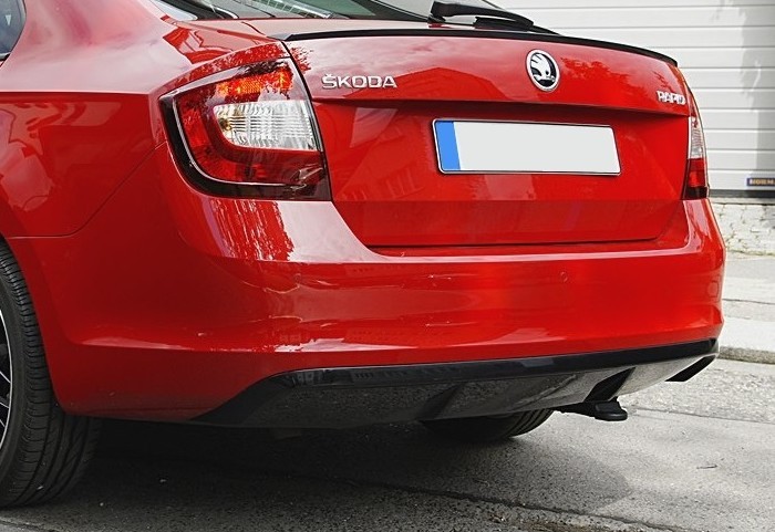 Дифузор заднього бампера Skoda Rapid
