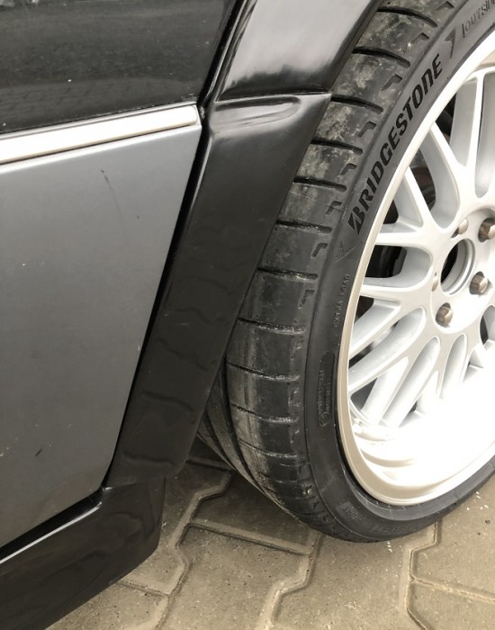 Розширювачі арок Mercedes W124 E500 стиль, задні