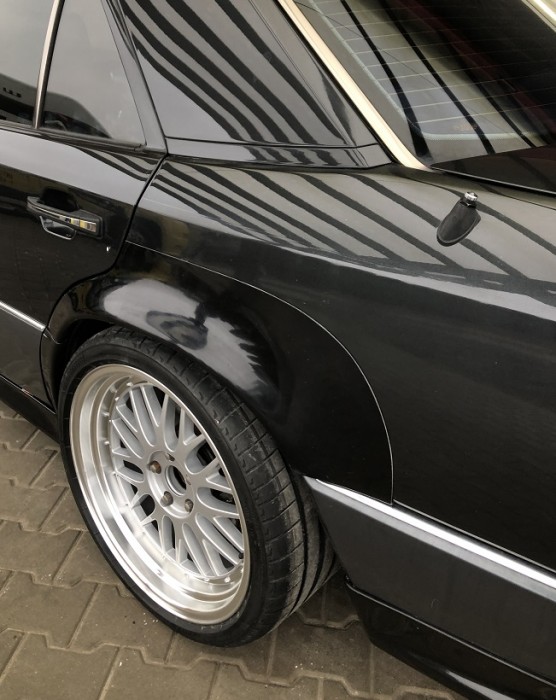 Розширювачі арок Mercedes W124 E500 стиль, задні
