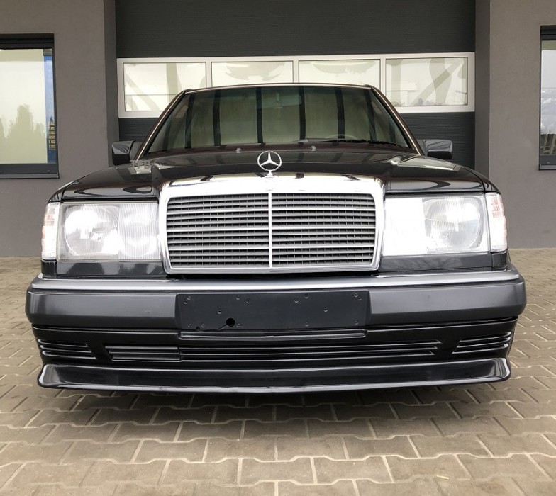 Накладка дифузор переднього бампера Mercedes W124