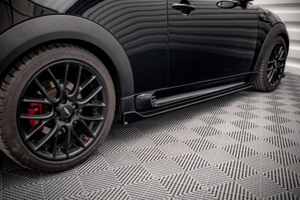 Бічні накладки на пороги Mini Cooper R56 John Cooper Works