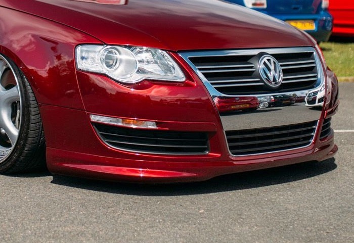 Накладка переднього бампера VW Passat B6 3C у стилі R-line