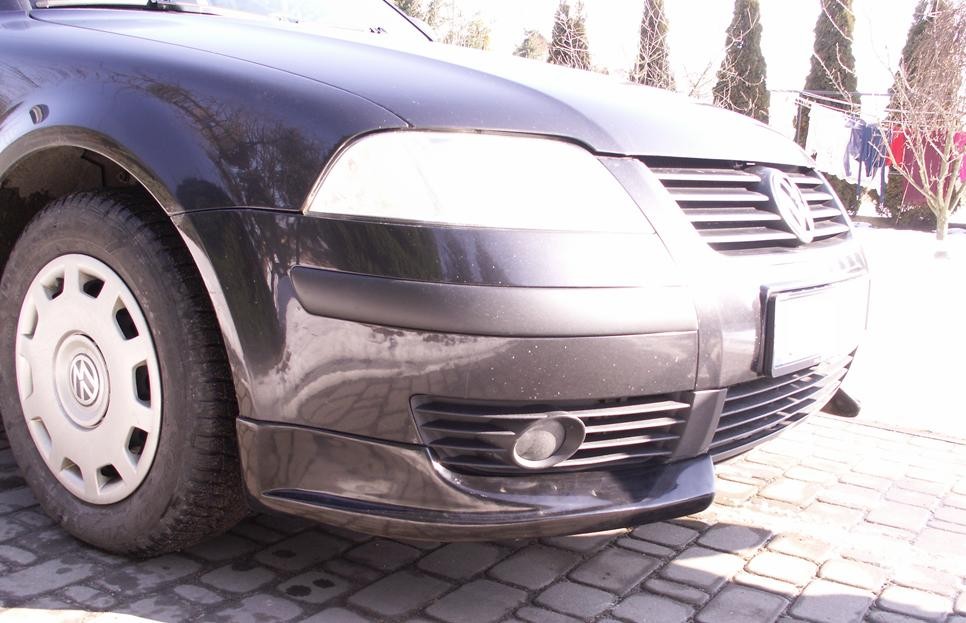 Накладки на передній бампер VW Passat B5 (2000-2005) післярестайл