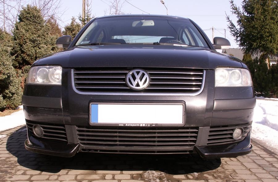 Накладки на передній бампер VW Passat B5 (2000-2005) післярестайл