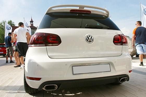Спойлер кришки багажника VW Golf VI на ніжках