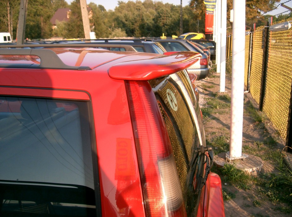 Спойлер кришки багажника Volvo 850/V70/XC70