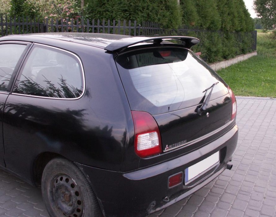 Спойлер кришки багажника Mitsubishi Colt CJ0