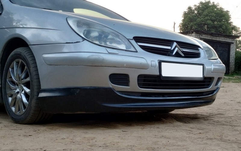 Тюнінгова накладка переднього бампера Citroen C5