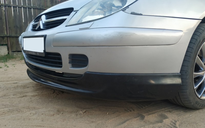 Тюнінгова накладка переднього бампера Citroen C5