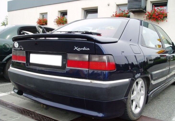 Спойлер кришки багажника Citroen Xantia