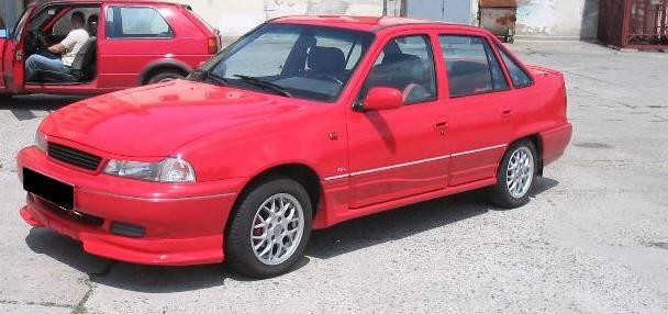 Накладка на передній бампер Daewoo Nexia