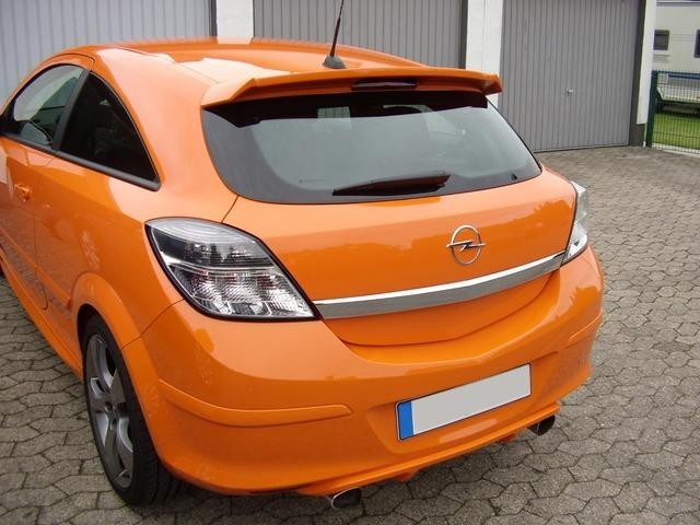 Спойлер кришки багажника Opel Astra H GTC