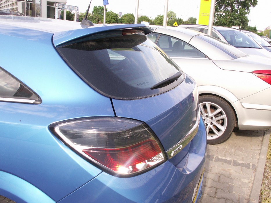Спойлер багажника Opel Astra H GTC стиль OPC-2
