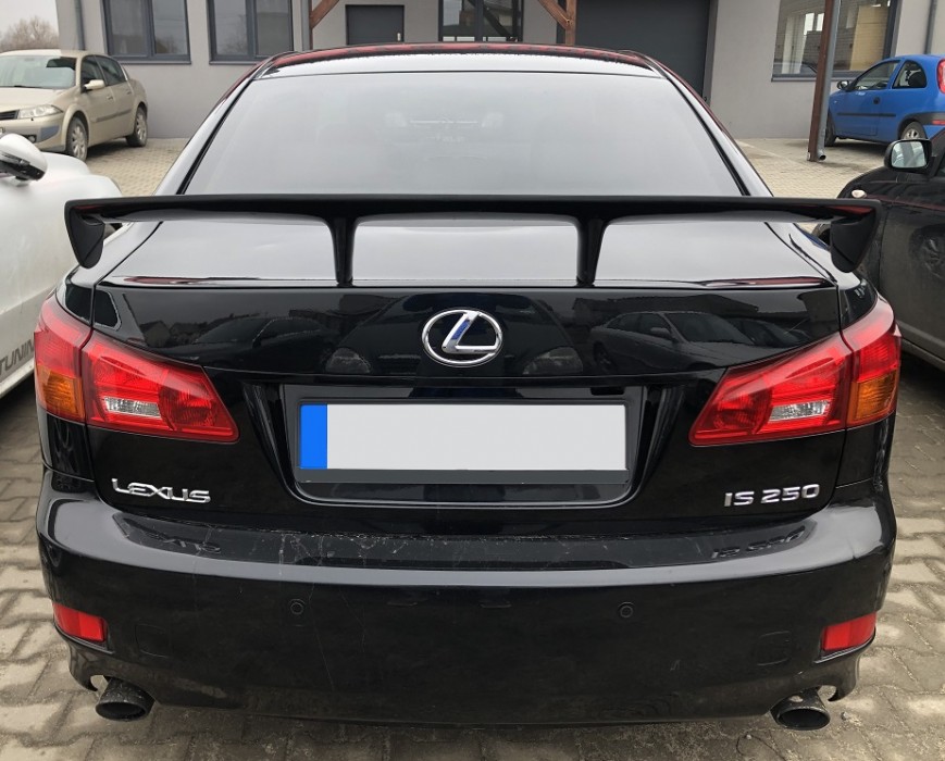 Спйолер багажника універсальний на високих стійках