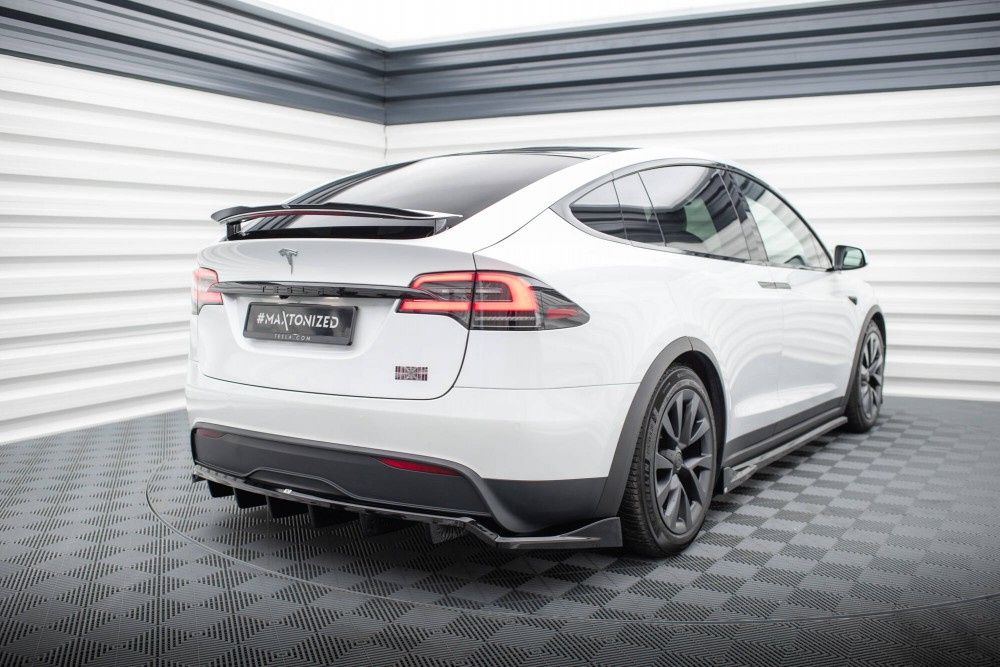 Тюнінговий дифузор (накладка) на задній бампер Tesla Model X Mk1 рестайл
