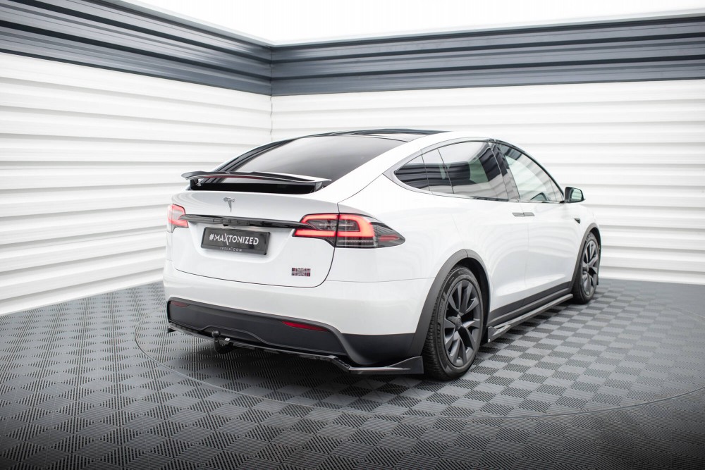Тюнінговий дифузор (накладка) на задній бампер Tesla Model X Mk1 рестайл