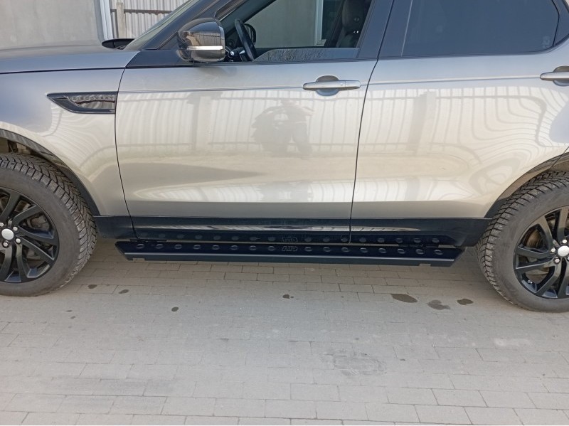Бокові силові пороги Land Rover Discovery 5 (2016-...)
