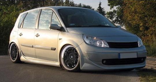 Накладки на передні фари Renault Scenic 2