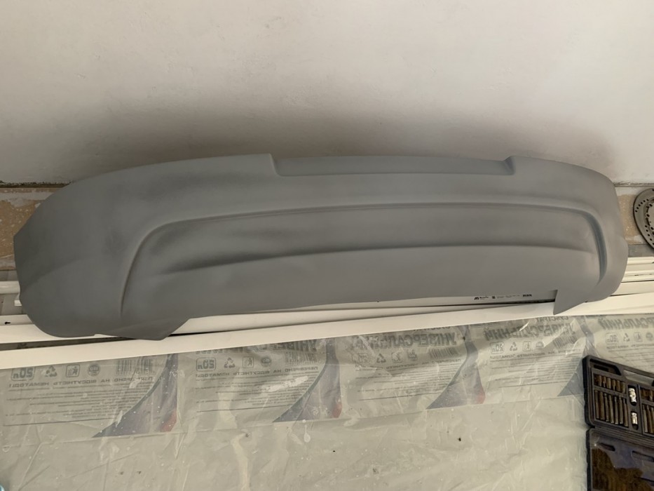 Нижня накладка на задній бампер VW Golf 5 без вирізу