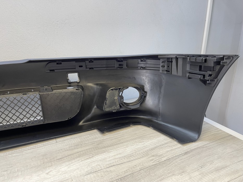 Бампер передній BMW E39 стиль М5/М-пакет