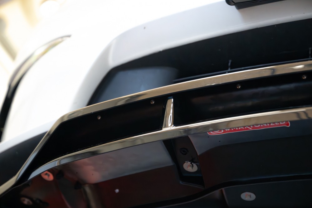 Нижня накладка на передній бампер Tesla Model X Mk1 рестайл вар. 3
