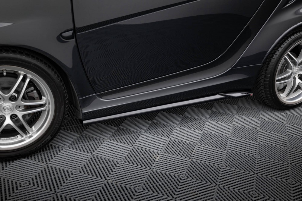 Нижні накладки на бокові пороги Brabus Smart Fortwo C451 рестайл