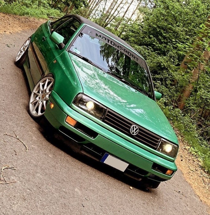 Повітрозабірники в бампер при поворотах VW Golf 3