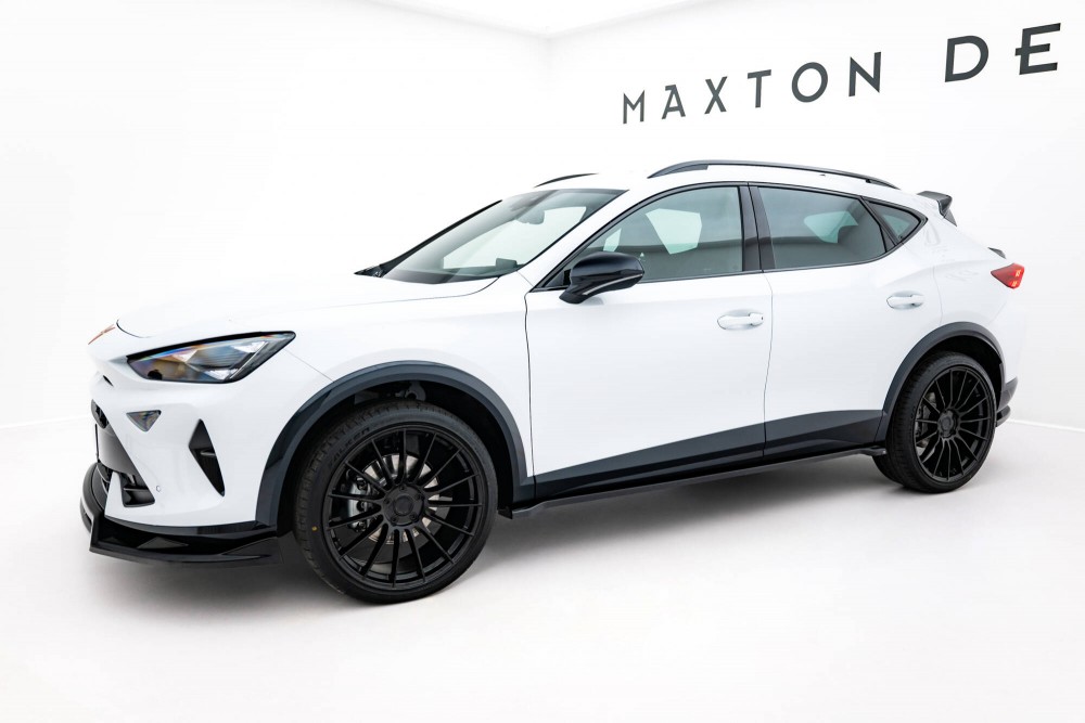Нижні тюнінг накладки на бокові пороги Cupra Formentor Mk1 вар. 2