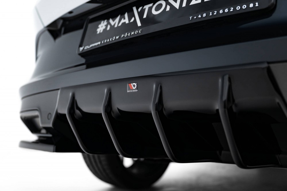 Центральний дифузор на задній бампер Cupra Formentor MK1